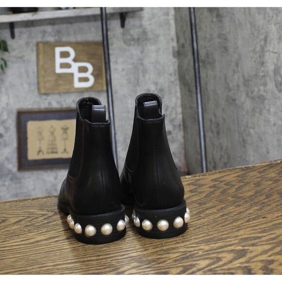 NWT On 34th Womens Jeovana Pearl Chelsea Booties 10019682400 Black Smooth 5.5M - Picture 9 of 12